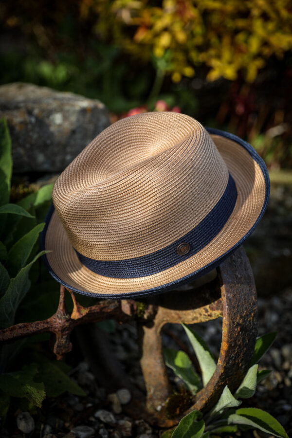 Dasmarca straw hat in rust colour