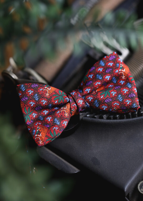 English Printed Silk Bow Tie - Tiger Palms Dark