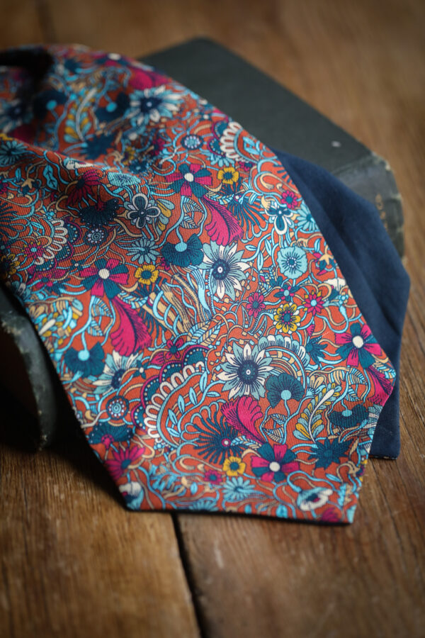 Traditional Silk Cravat - Abstract