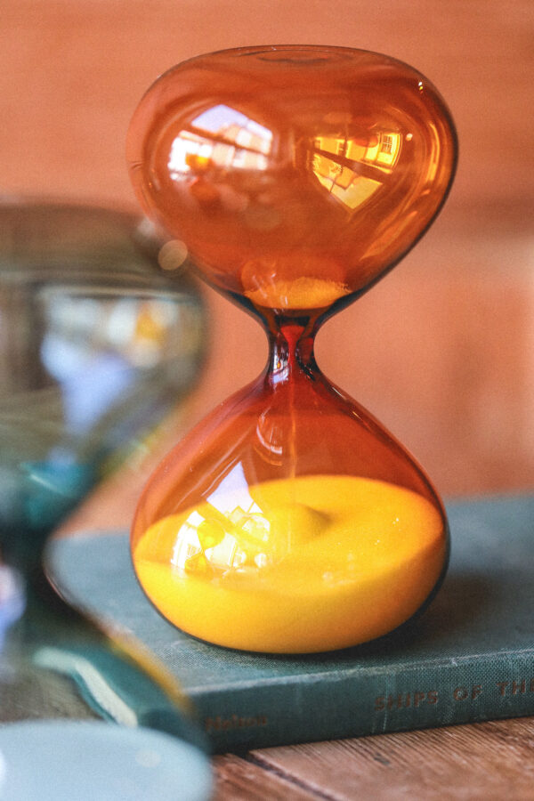Sandglass - 15 Minute Timer - Amber - Image 4
