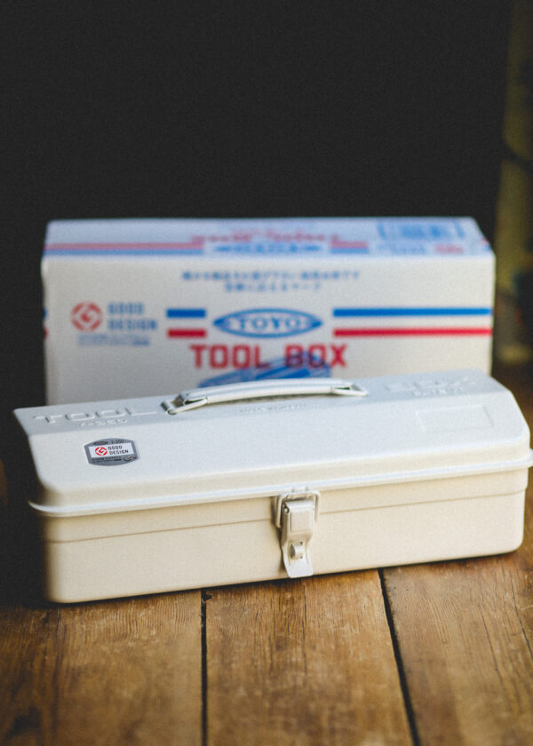 Toyo Steel - Camber-top Toolbox Y-350 White