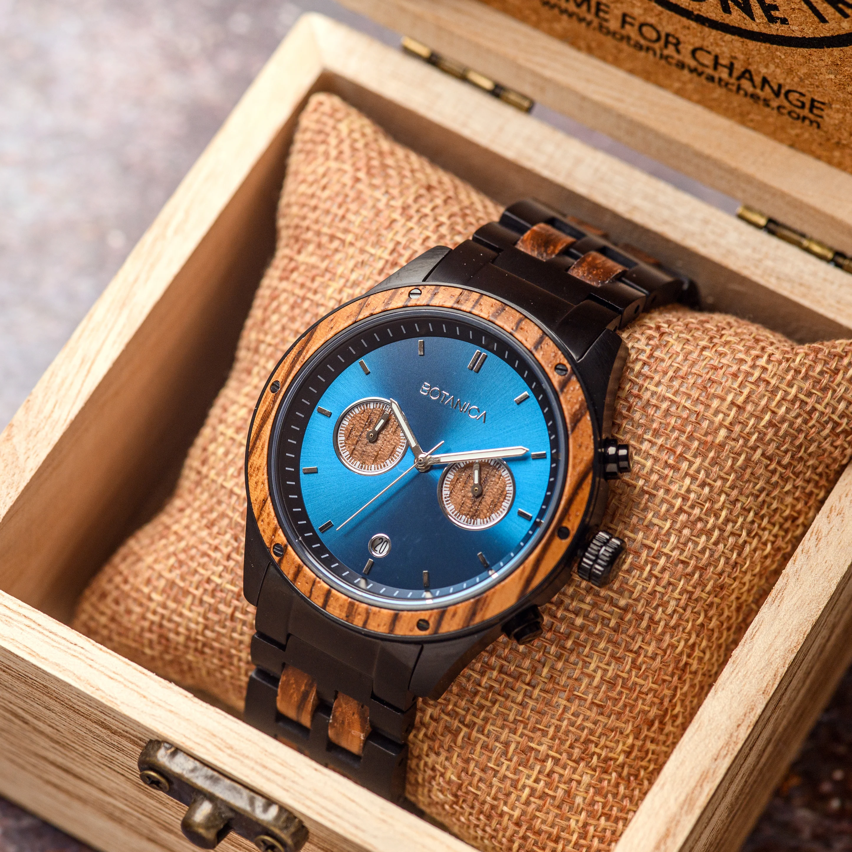 Botanica Watch - Fingal