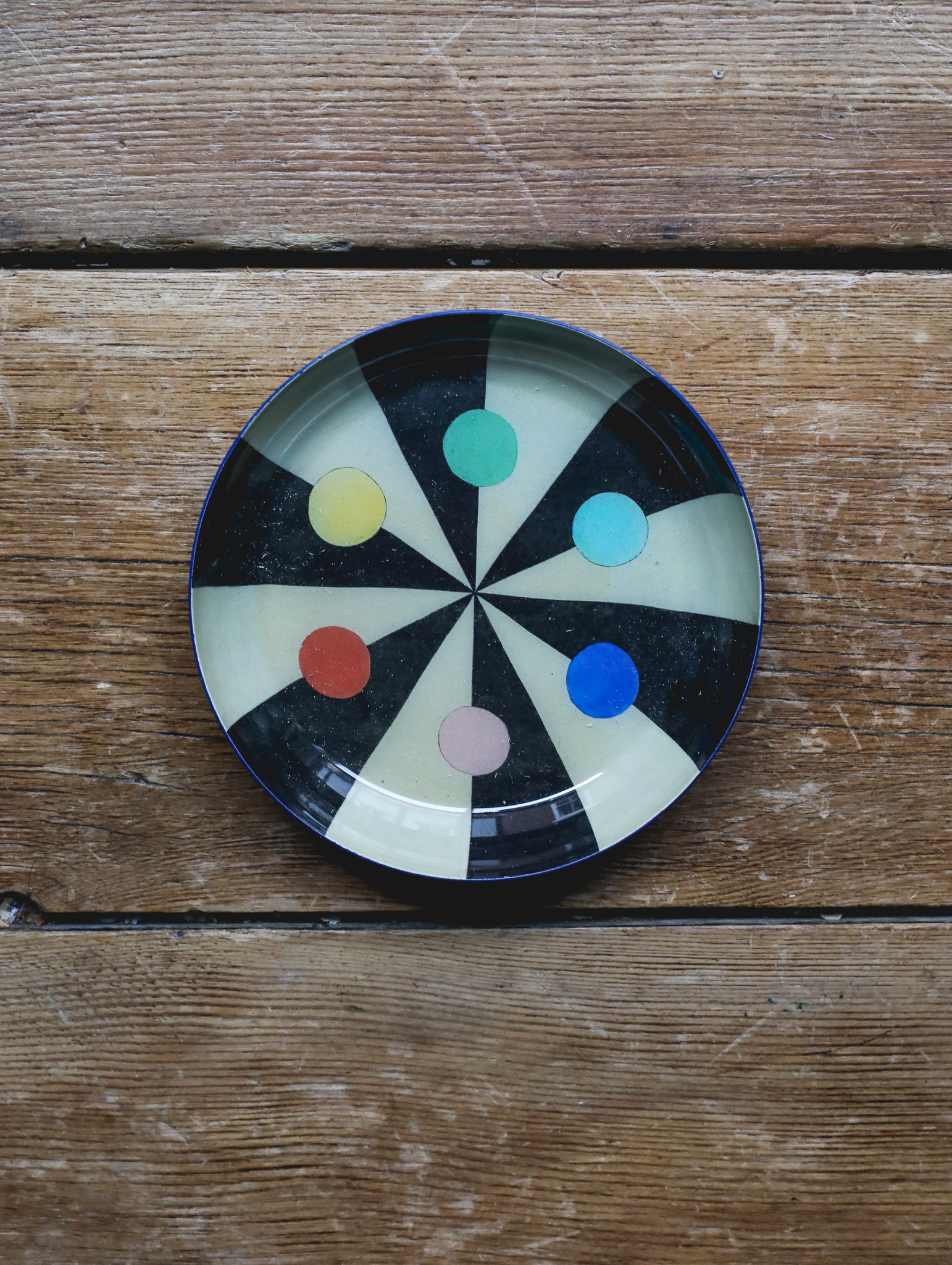 Benson’s Colour Hexagon Round Enamel Tray - Small