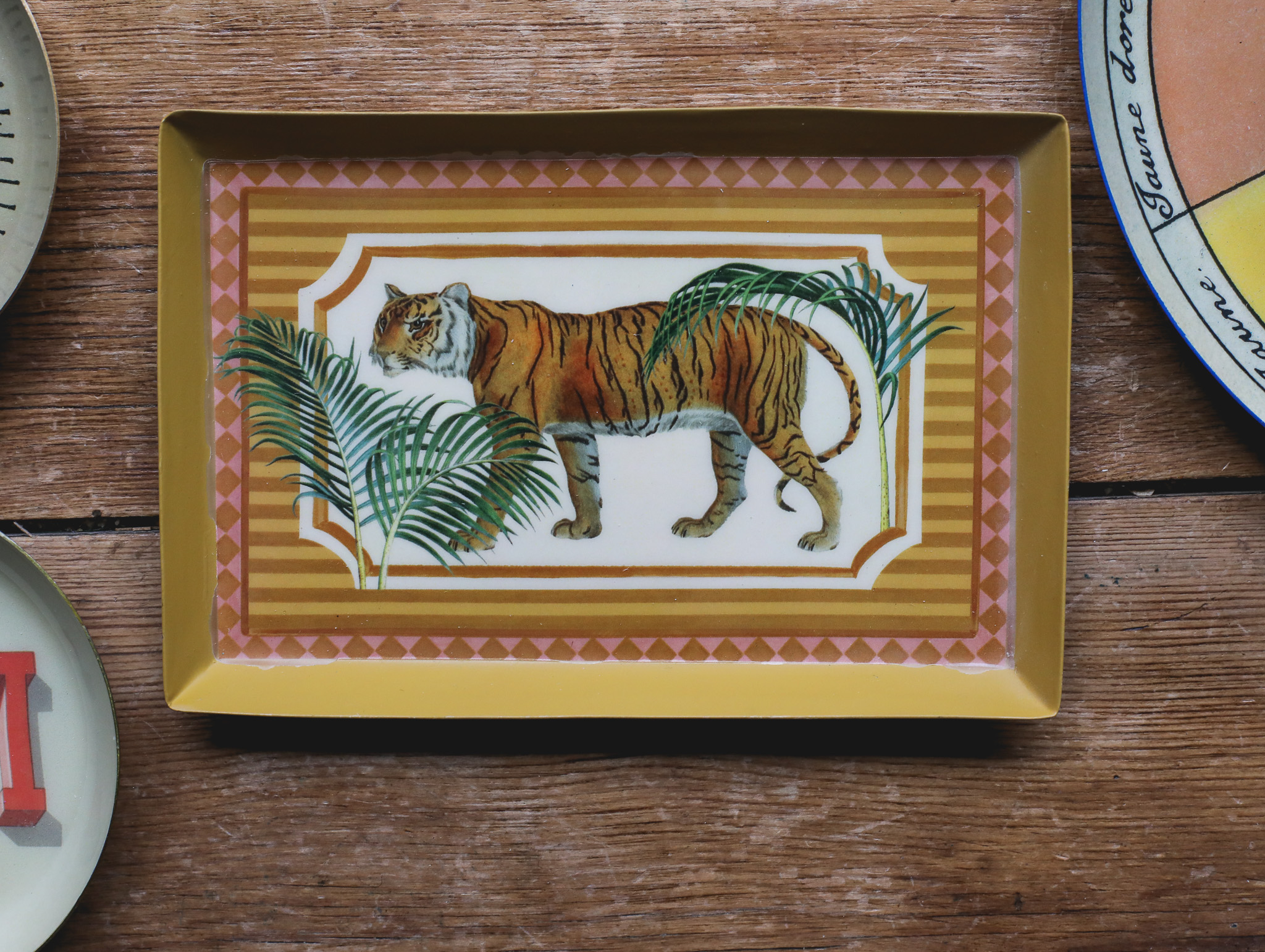 Tiger Rectangle Enamel Tray - Image 3