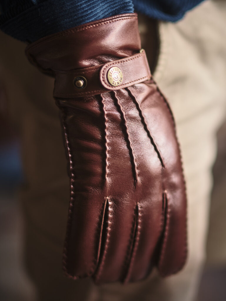 Classic brown leather mens gloves