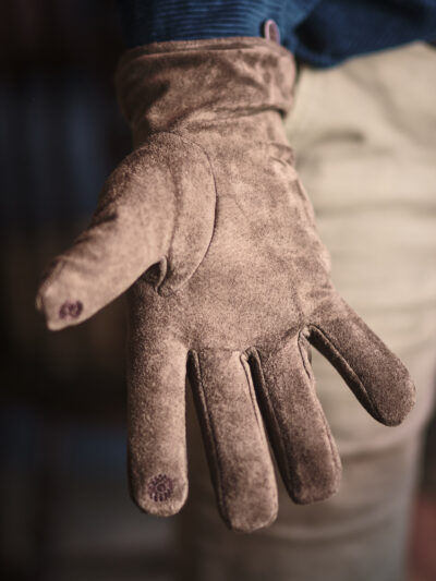 Classic tan suede mens leather gloves