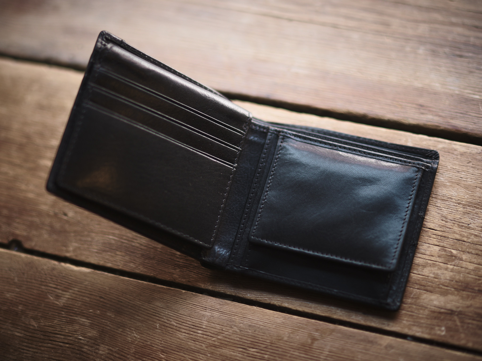 Classic black leather men's wallet