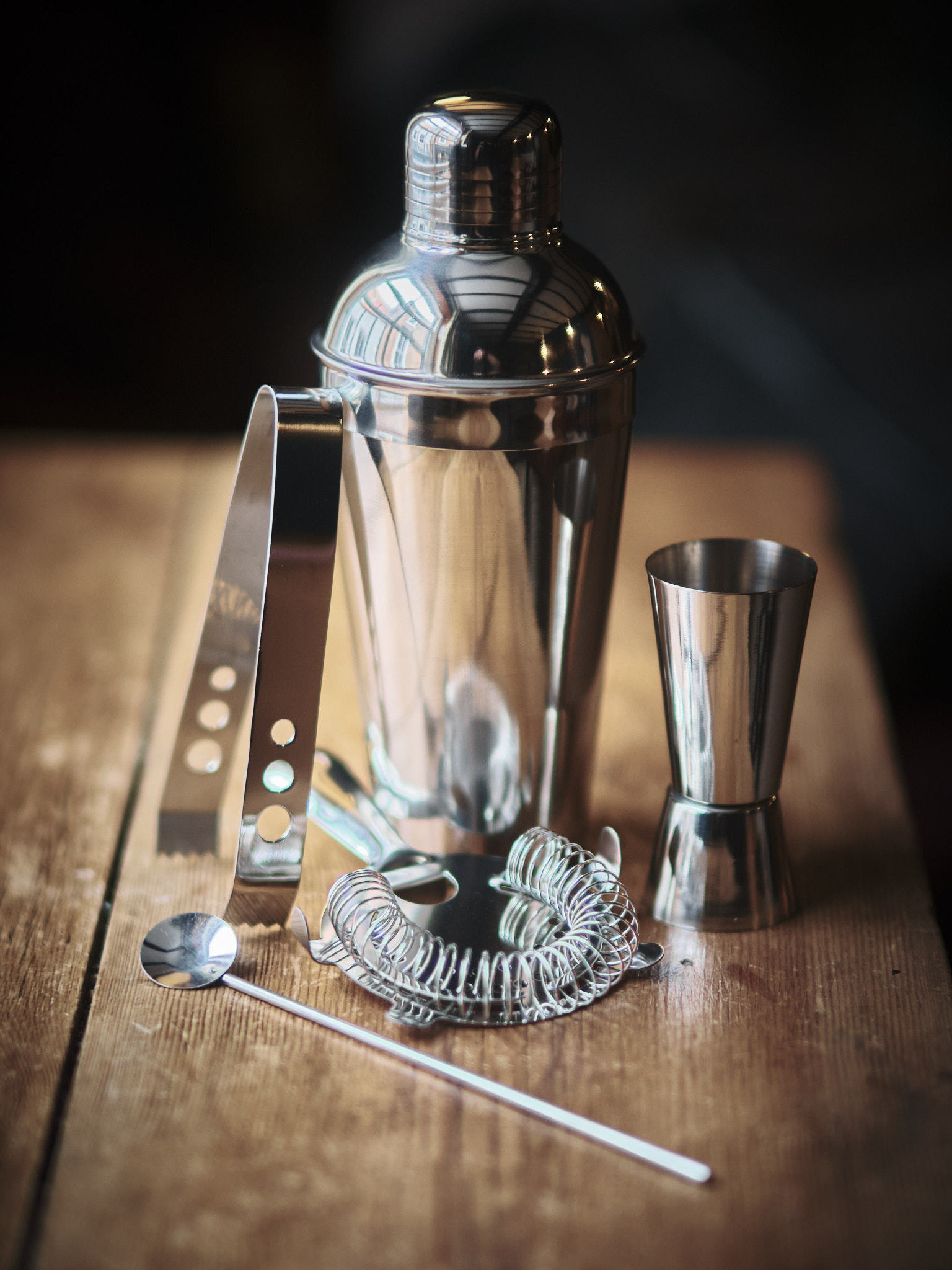 Cocktail drinks shaker set in brushed stainless steel