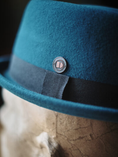 Classic gentleman's hat in teal